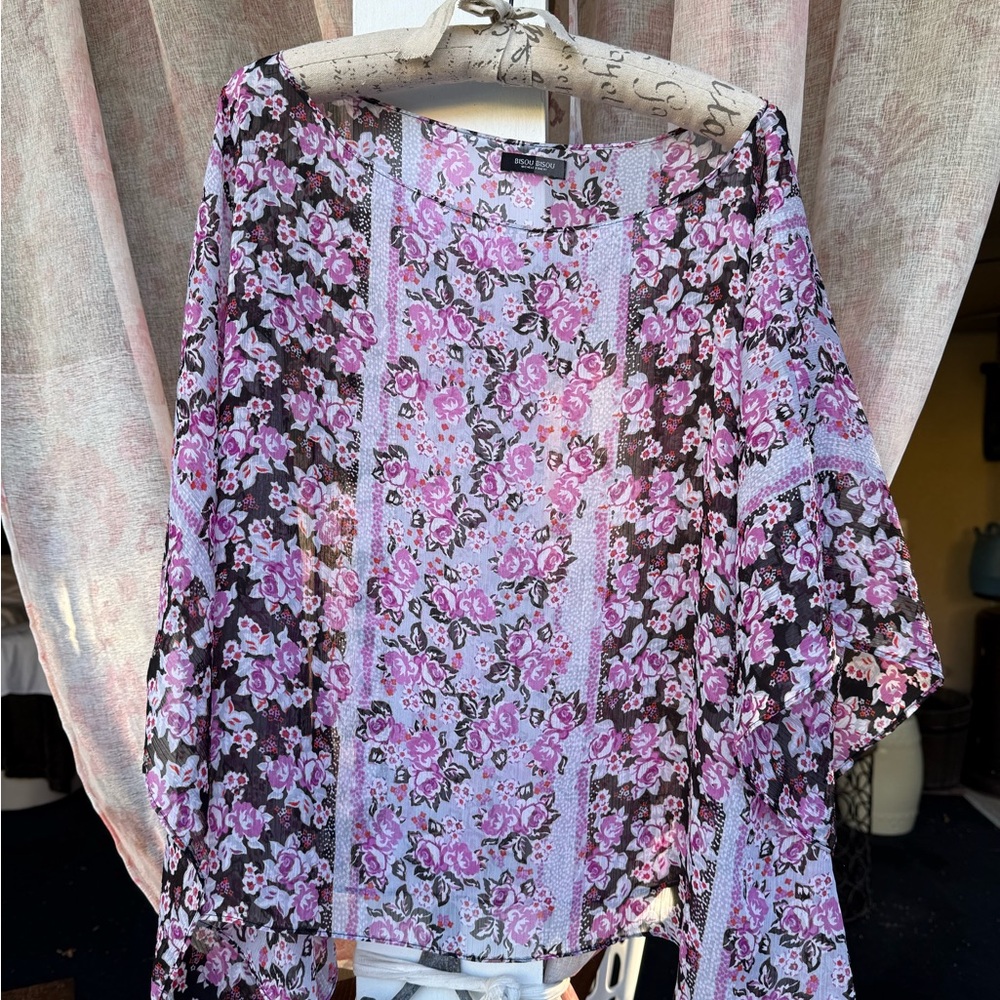 Bisou Bisou Pink and Black Floral Blouse